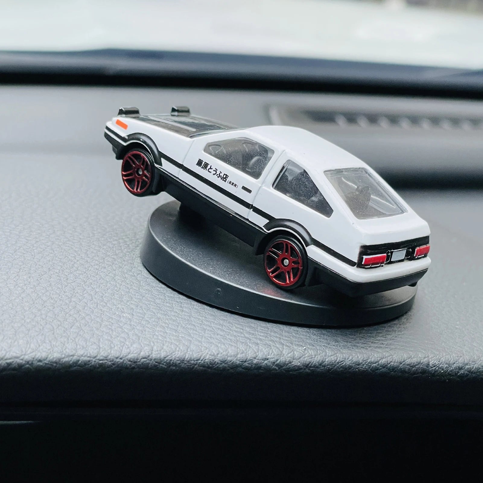 Initial D AE86 Alloy Car Models Toys Metal Diecast Initial D Exquisite Workmanship Car Toys for Kids Gifts Fujiwara Tofu